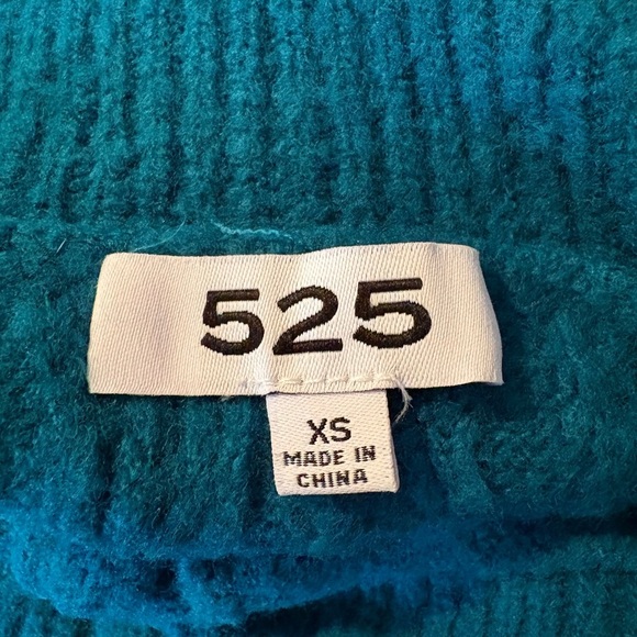525 | Oversized Pullover Sweater | XS | NWOT - Picture 4 of 6